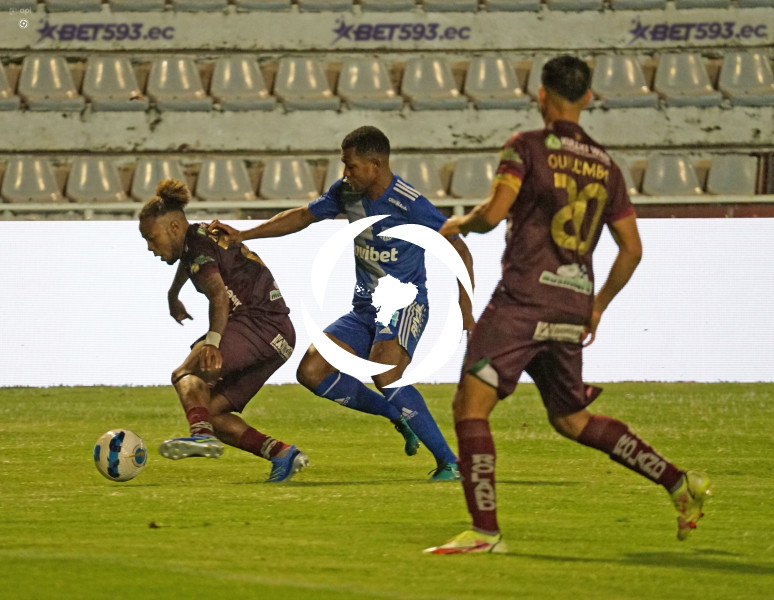 FBL-LIGA-PRO-BET593-MUAHUC-RUNA-EMELEC-
