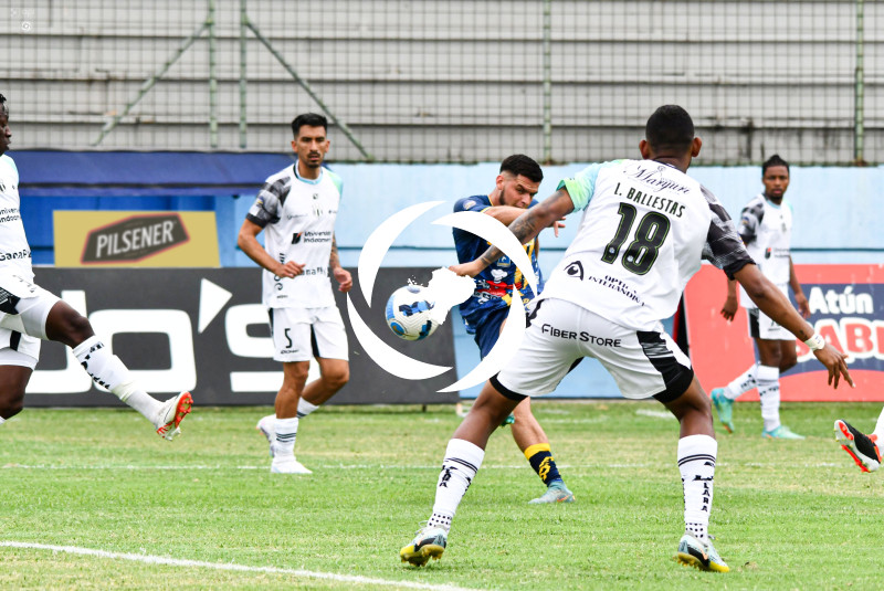 FBL-LIGAPRO-DELFIN-MACARA