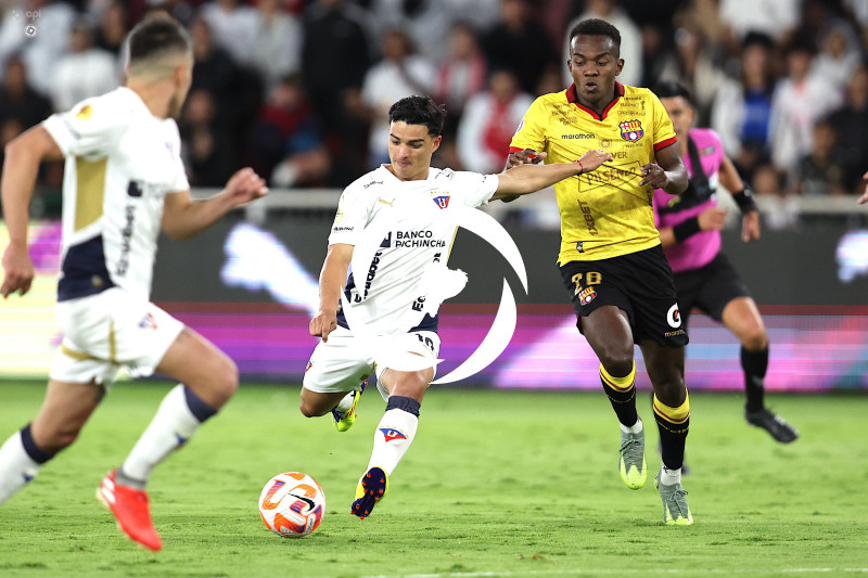 FBL LIGA PRO LDUQ LIGA DE QUITO VS BARCELONA