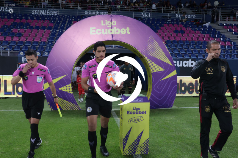 FBL LIGAECUABET VINOTINTO VS AUCAS