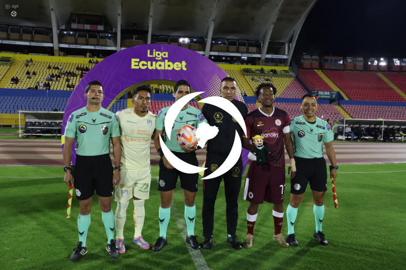 FBL LIGAECUABET VINO TINTO VS ORENSE