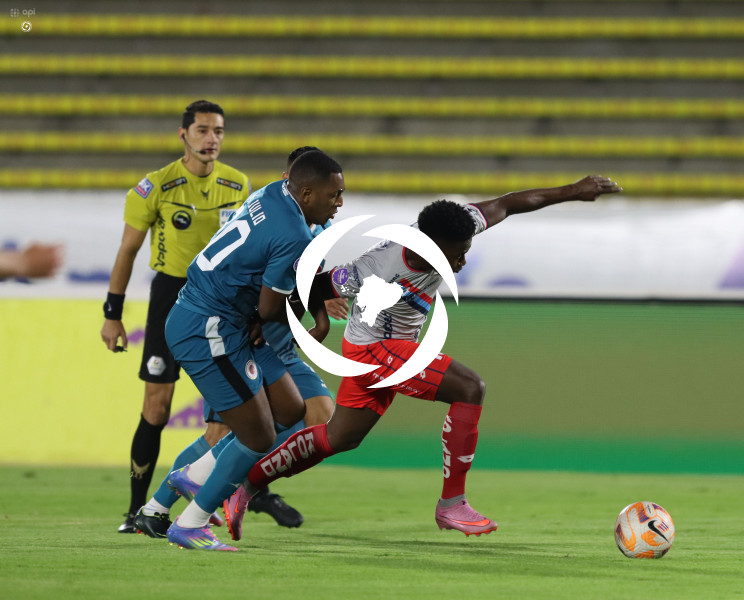 FBL  LIGA ECUABET  VINO TINTO VS NACIONAL