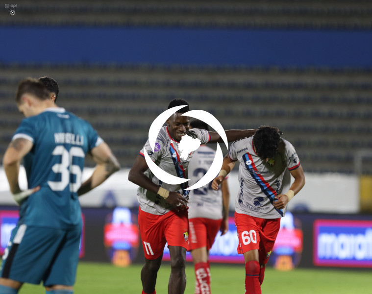 FBL  LIGA ECUABET  VINO TINTO VS NACIONAL