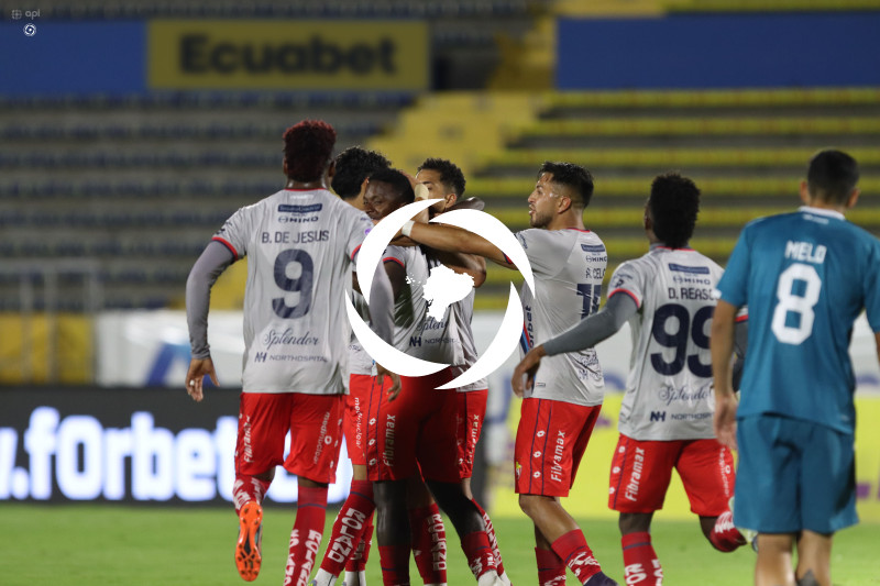 FBL  LIGA ECUABET  VINO TINTO VS NACIONAL