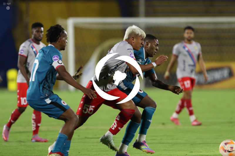 FBL  LIGA ECUABET  VINO TINTO VS NACIONAL