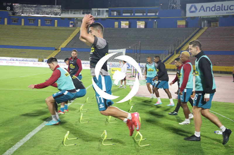 FBL  LIGA ECUABET  VINO TINTO VS NACIONAL