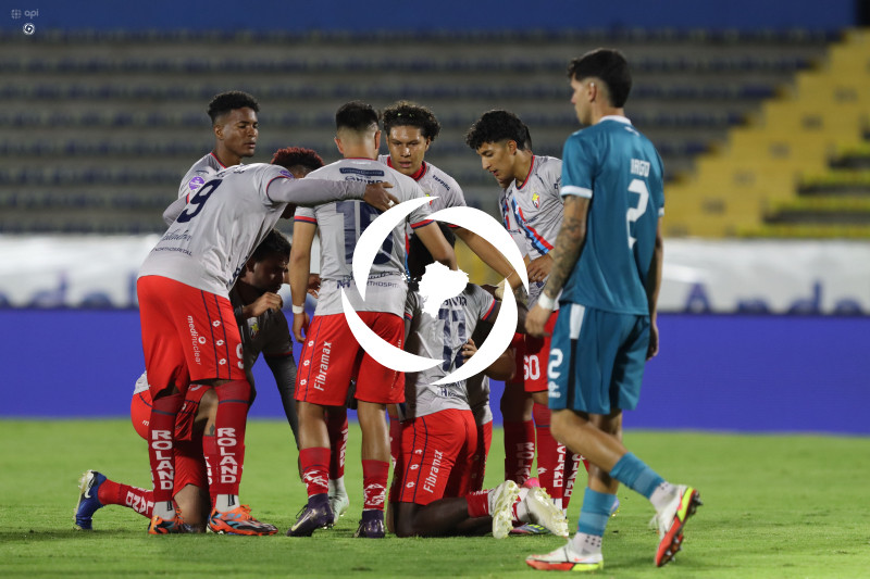 FBL  LIGA ECUABET  VINO TINTO VS NACIONAL
