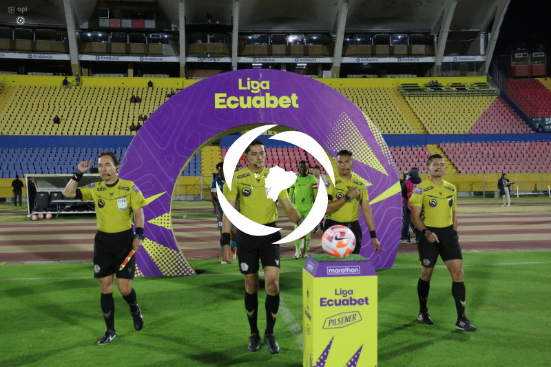 FBL  LIGA ECUABET  VINO TINTO VS NACIONAL