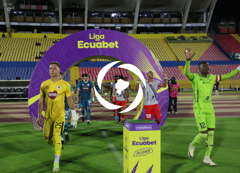 FBL  LIGA ECUABET  VINO TINTO VS NACIONAL