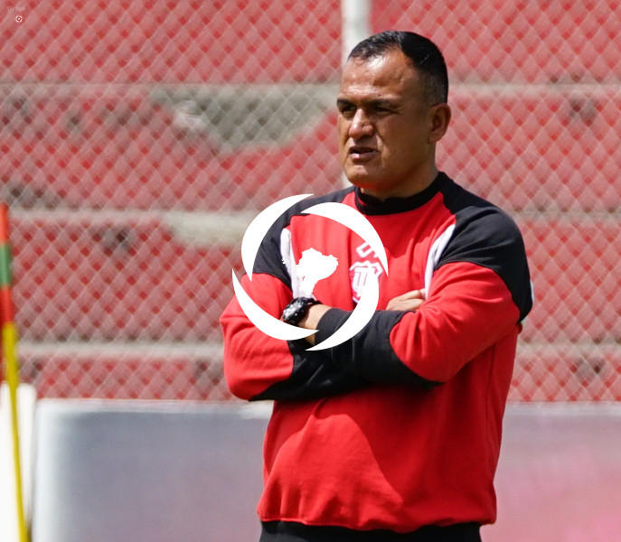 FBL LIGA ECUABET TECNICO VINO TINTO