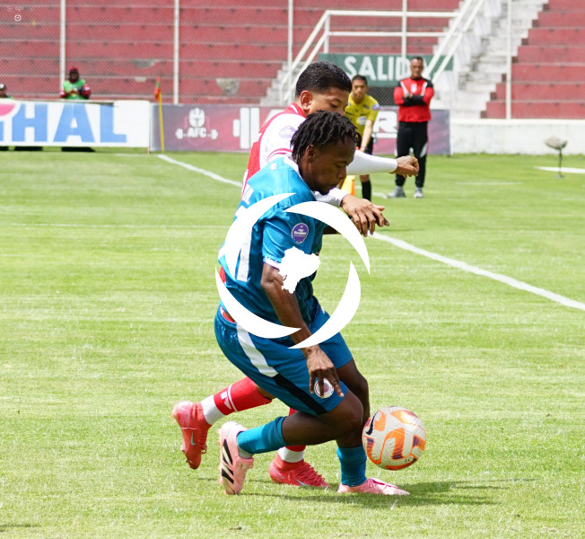 FBL LIGA ECUABET TECNICO VINO TINTO
