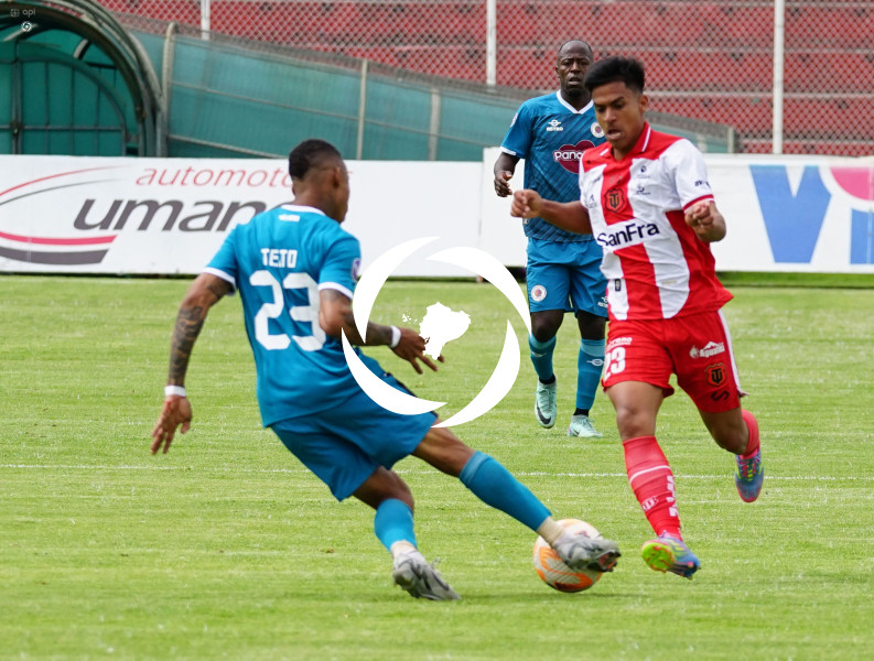 FBL LIGA ECUABET TECNICO VINO TINTO