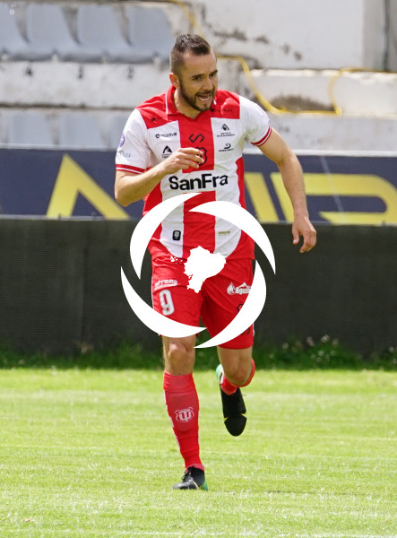 FBL LIGA ECUABET TECNICO VINO TINTO