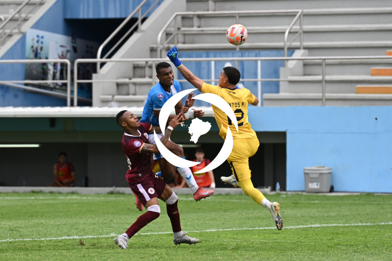 FBL-LIGA ECUABET-MANTA-VINO TINTO