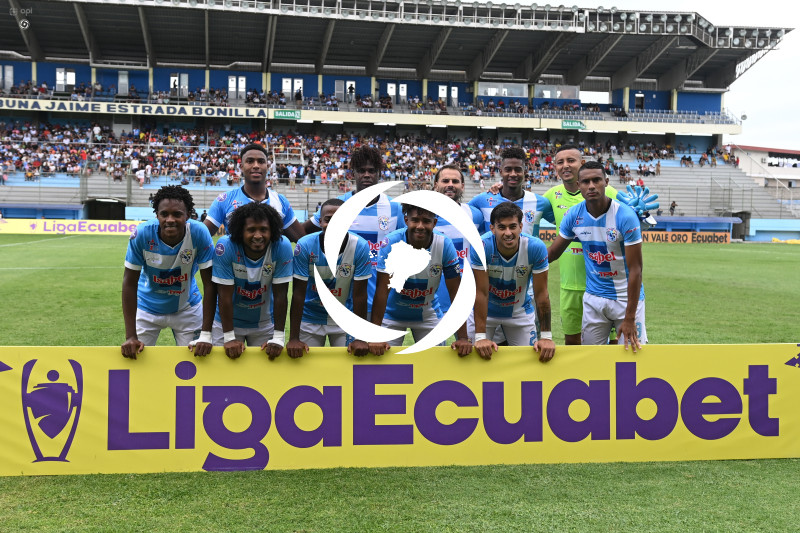 FBL-LIGA ECUABET-MANTA-VINO TINTO