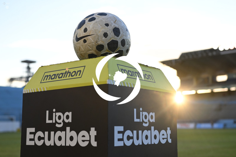 FBL-LIGA ECUABET-MANTA-MACARA