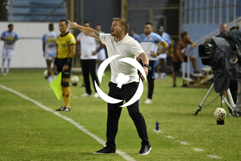 FBL-LIGA ECUABET-MANTA-EMELEC