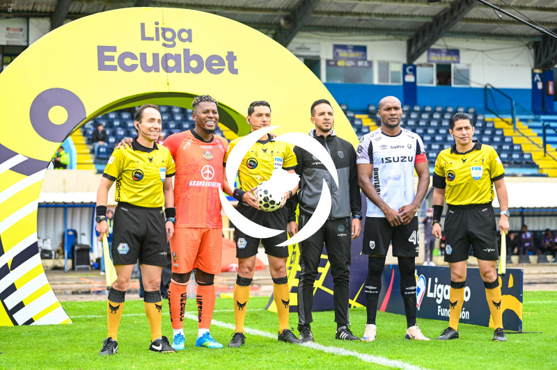 FBL-LIGAECUABET-LIBERTAD-LEONES